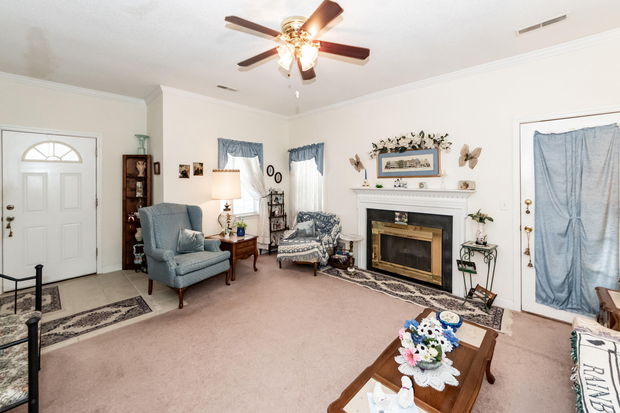 117 Coventry Road Summerville, SC 29486 - Photo 6 of 30 06