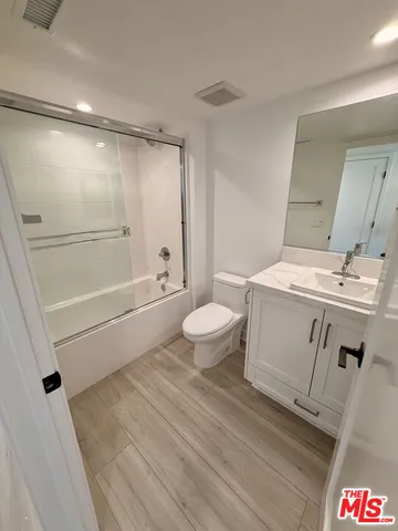 $4,295 | 121 East 223rd Street, Unit 4, Carson, CA 90745