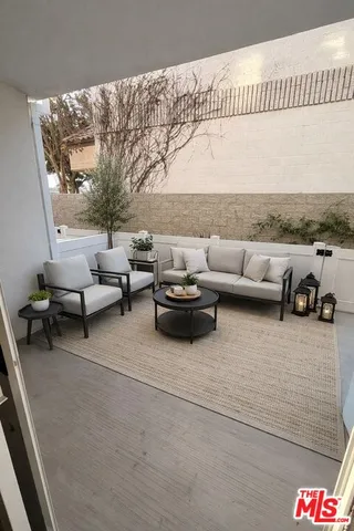 $4,295 | 121 East 223rd Street, Unit 4, Carson, CA 90745