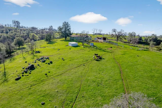 $459,900 | 6487 State Highway 20, Browns Valley, CA 95918