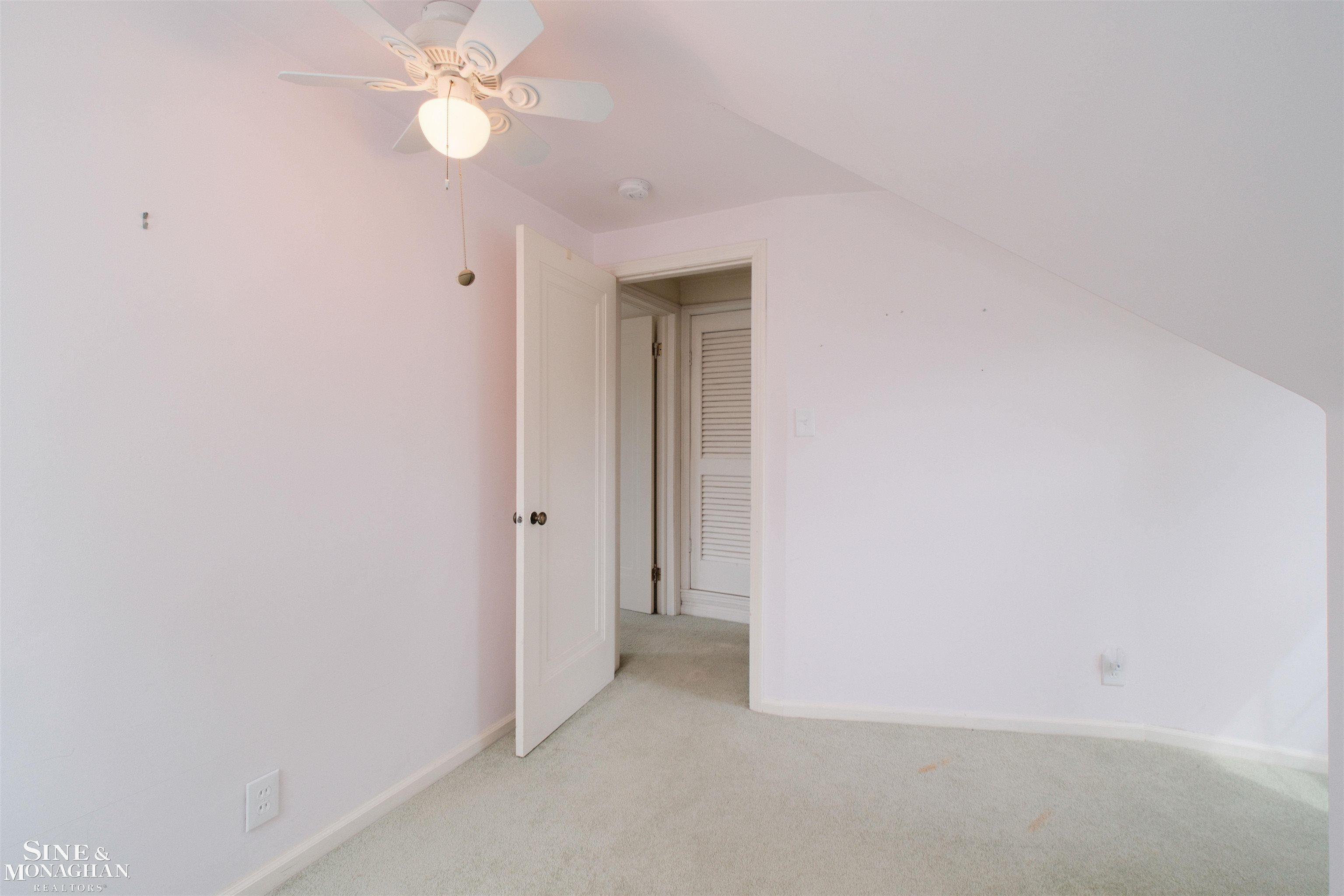 1726 Hawthorne Road Grosse Pointe Woods, MI 48236 - Photo 23 of 44