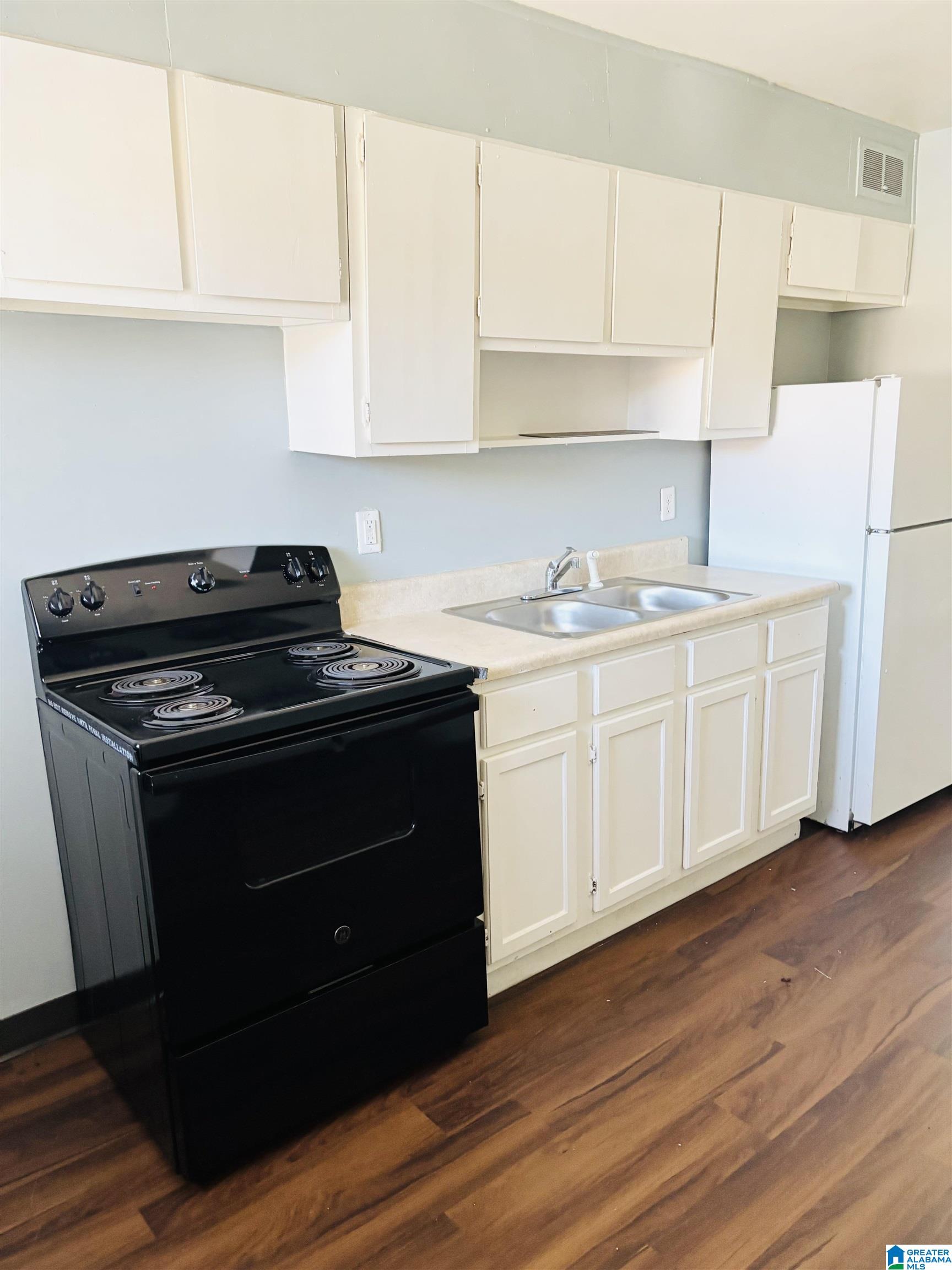 7748 Rugby Avenue, Unit D Birmingham, AL 35206 - Photo 5 of 8
