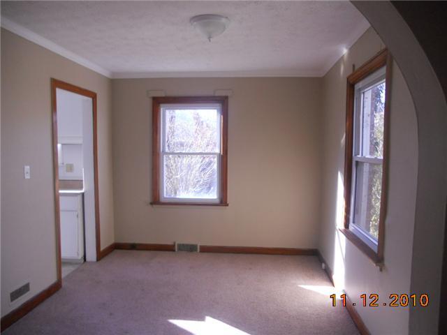 907 Berkeley Road Columbus, OH 43206 - Photo 3 of 6 Gallery Image 3