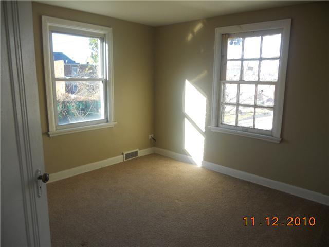 907 Berkeley Road Columbus, OH 43206 - Photo 6 of 6 Gallery Image 6