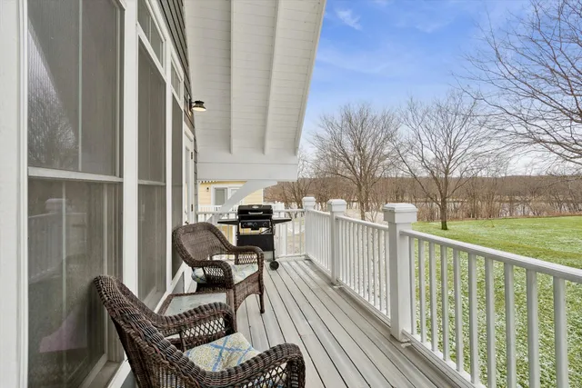 $369,900 | 2 Pelican Landing, Ottawa, IL 61350