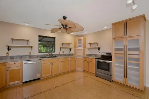 $825,000 | 3110 Turkey Walk Lane, Wimauma, FL 33598