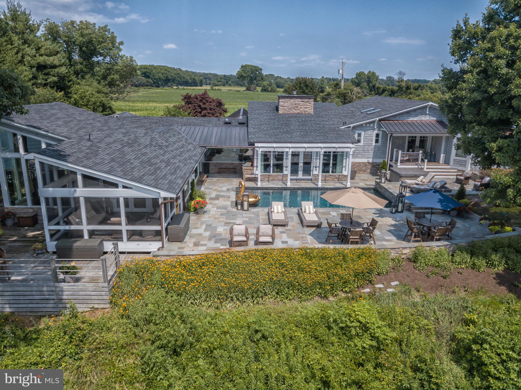 1820 Milvale Road Annapolis, MD 21409 - Photo 42 of 50 Large outdoor living area