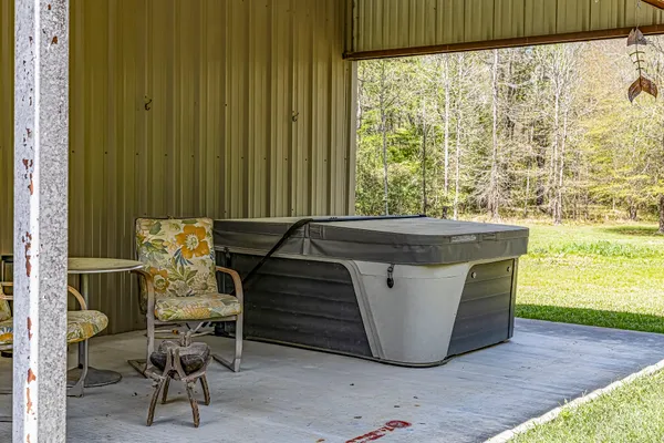 $725,000 | 188 Pullin Road, Corrigan, TX 75939