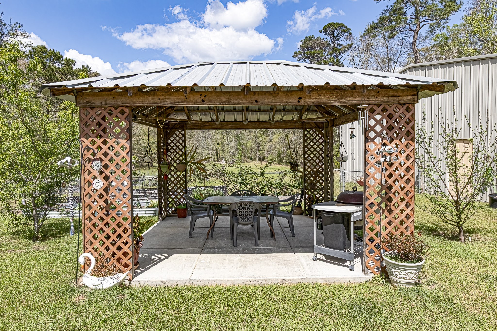 188 Pullin Road Corrigan, TX 75939 - Photo 41 of 50 Gazebo with garden views