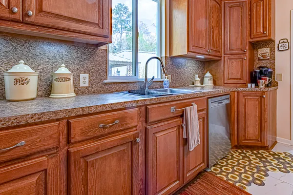 $725,000 | 188 Pullin Road, Corrigan, TX 75939