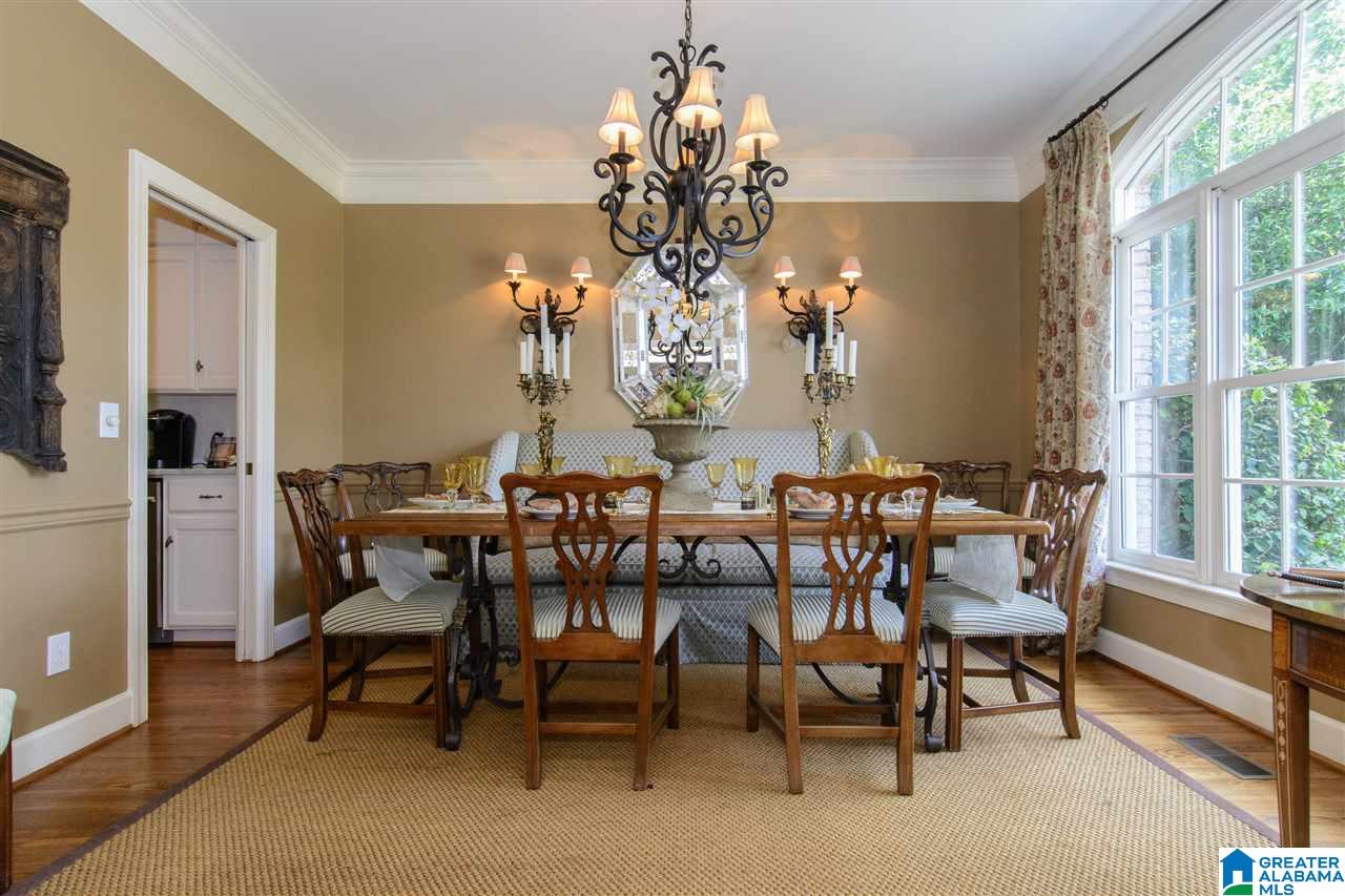 1820 Post Oak Road Vestavia Hills, AL 35216 - Photo 3 of 33 Gallery Image 3