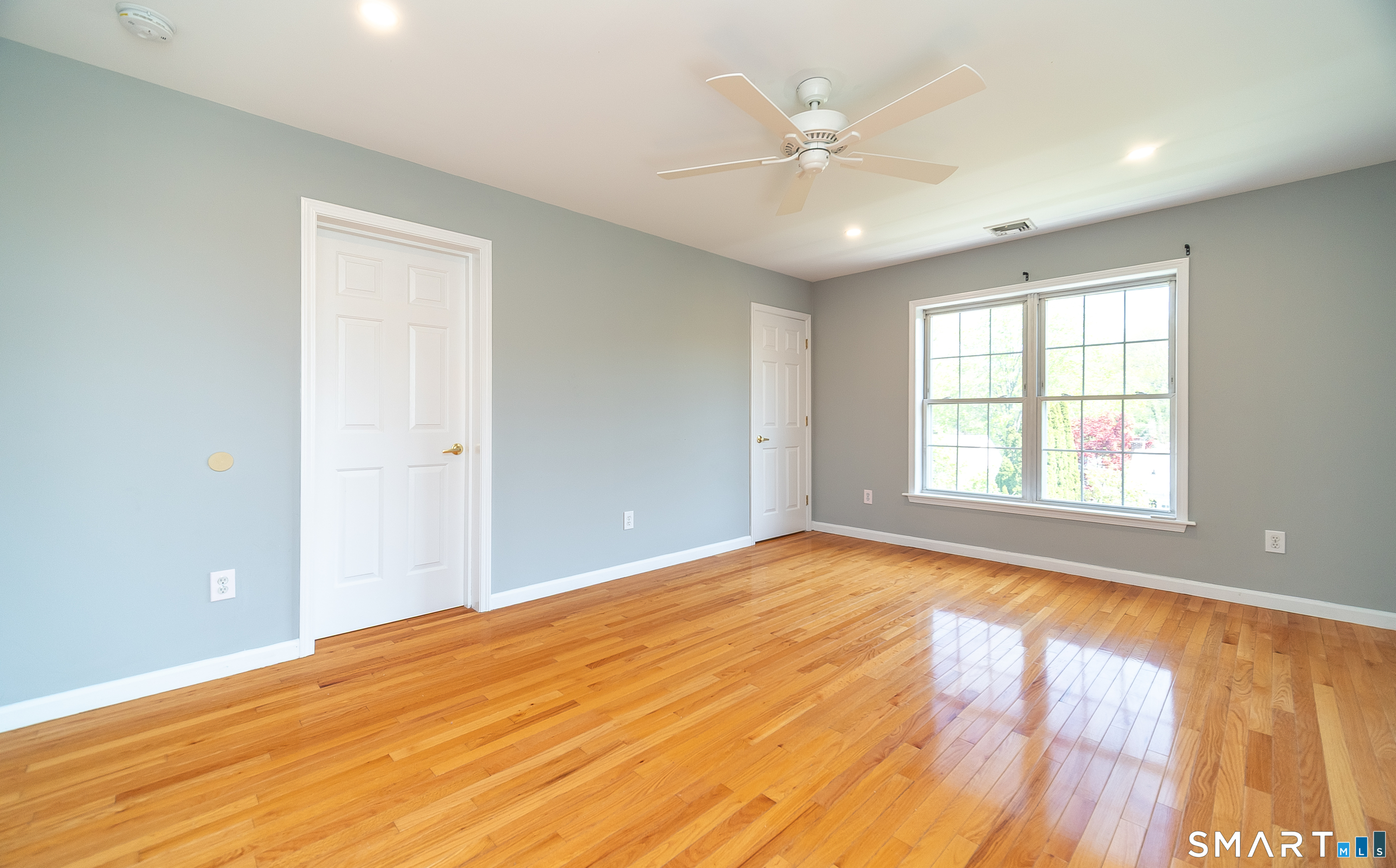 1780 Stratfield Road Fairfield, CT 06825 - Photo 19 of 40