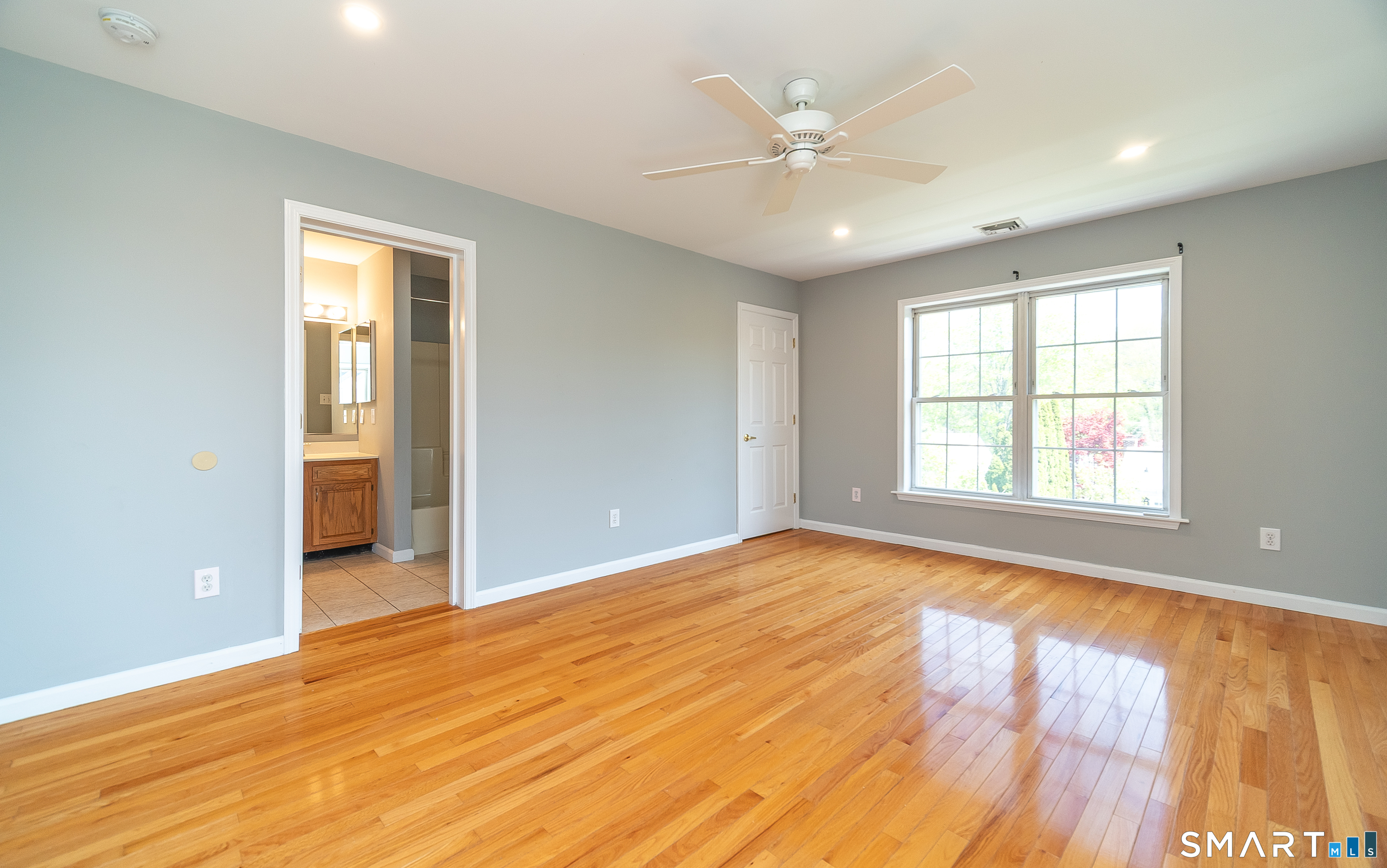 1780 Stratfield Road Fairfield, CT 06825 - Photo 20 of 40