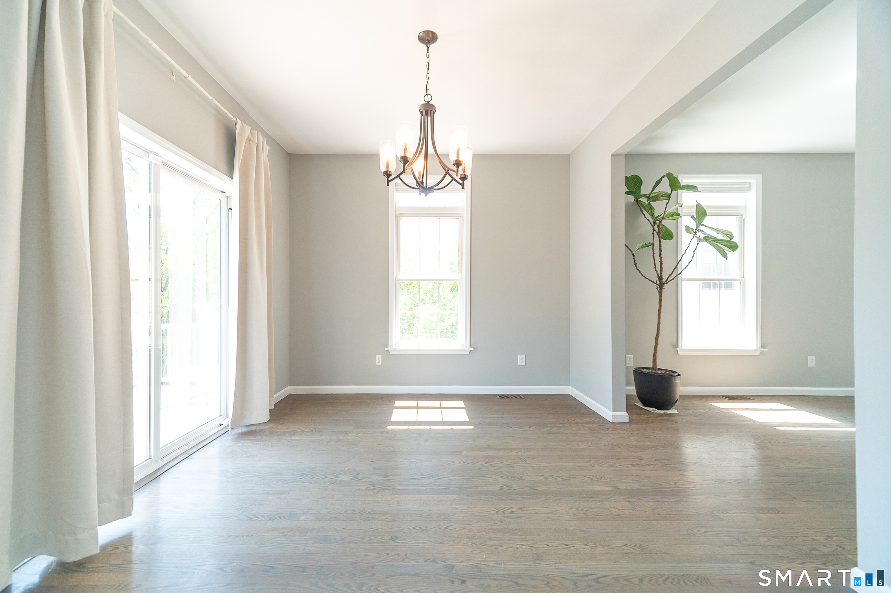 1780 Stratfield Road Fairfield, CT 06825 - Photo 5 of 40