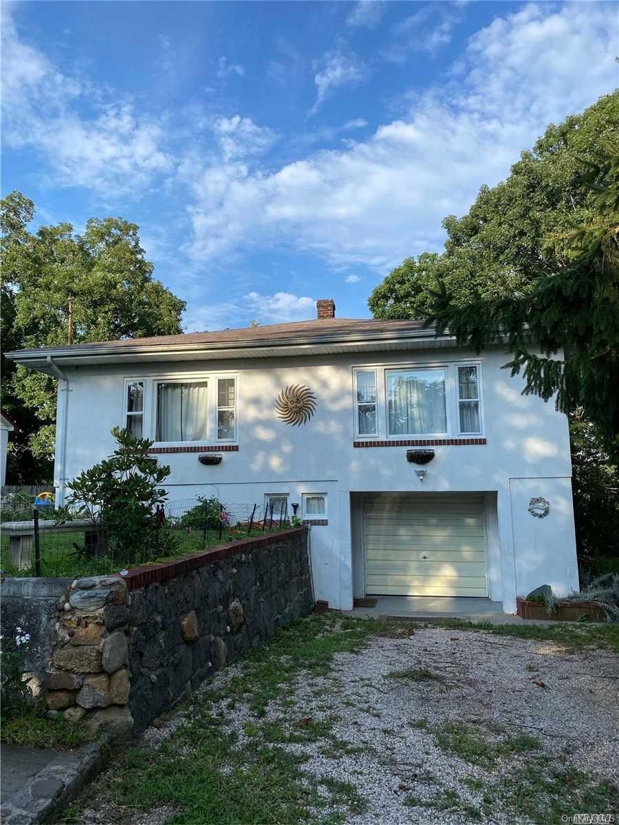 2 Private Road Yaphank, NY 11980 - Photo 1 of 1 Gallery Image 1