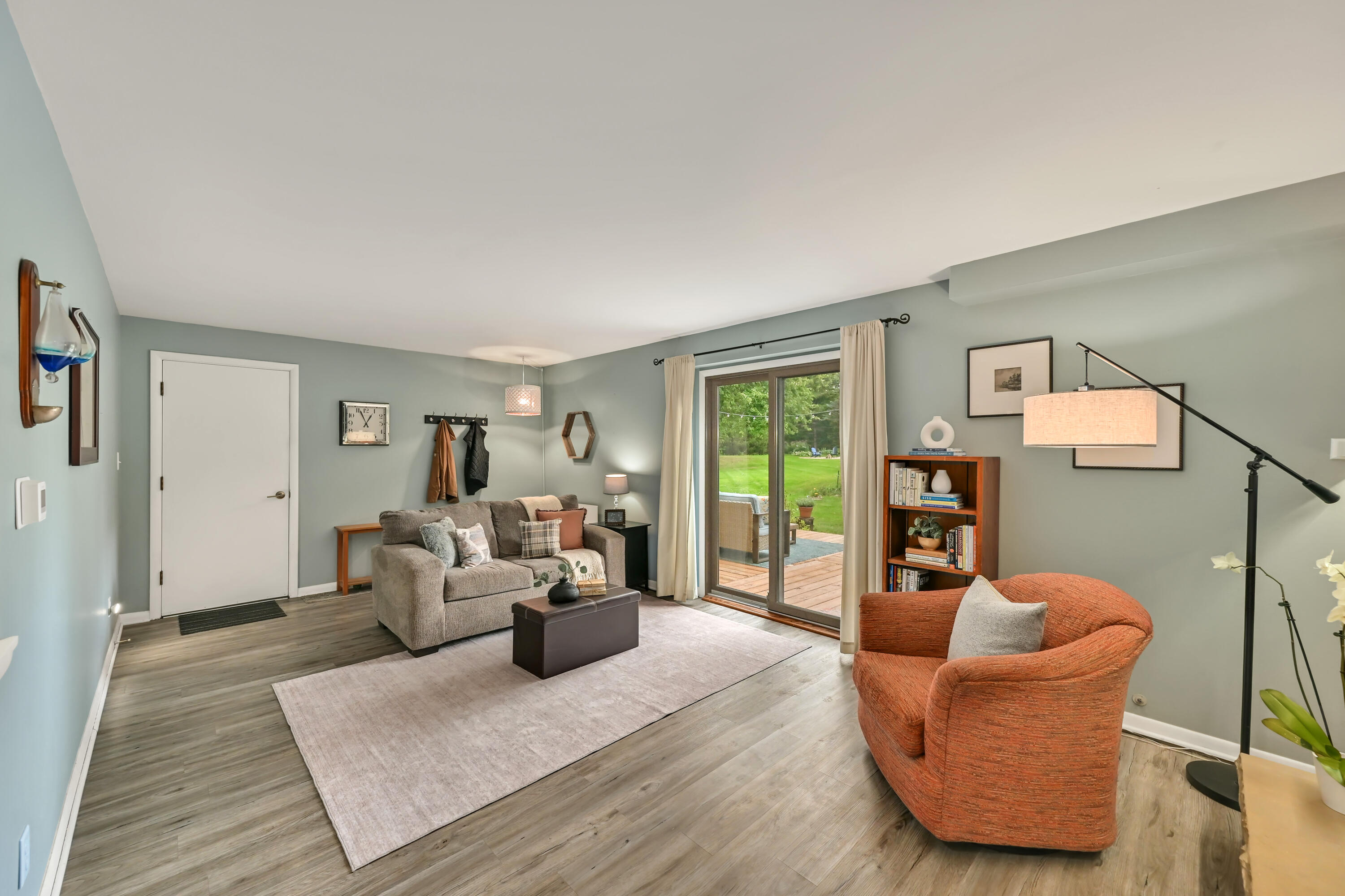 11938 North Ridgeway Avenue Mequon, WI 53097 - Photo 21 of 32 LL Family Room w/ Patio Access