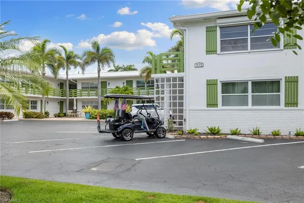 $375,000 | 975 9th Avenue South, Unit 19, Naples, FL 34102