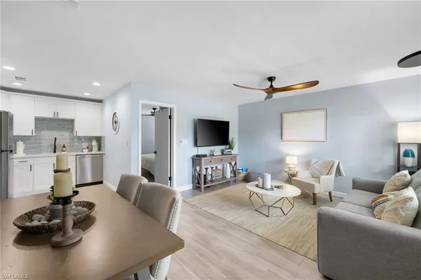 $375,000 | 975 9th Avenue South, Unit 19, Naples, FL 34102