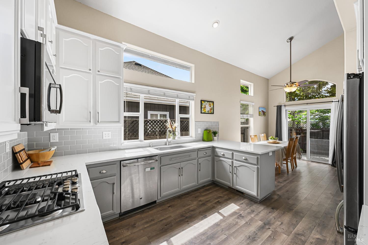 4721 Starbuck Avenue Santa Rosa, CA 95409 - Photo 16 of 53
