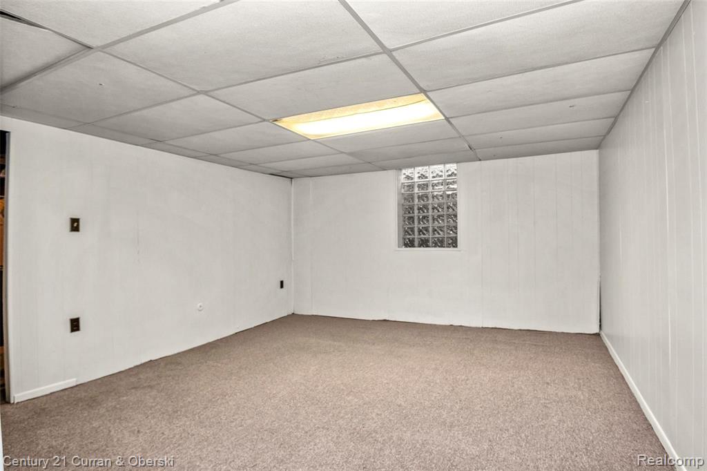1900 Graefield Road Birmingham, MI 48009 - Photo 23 of 39