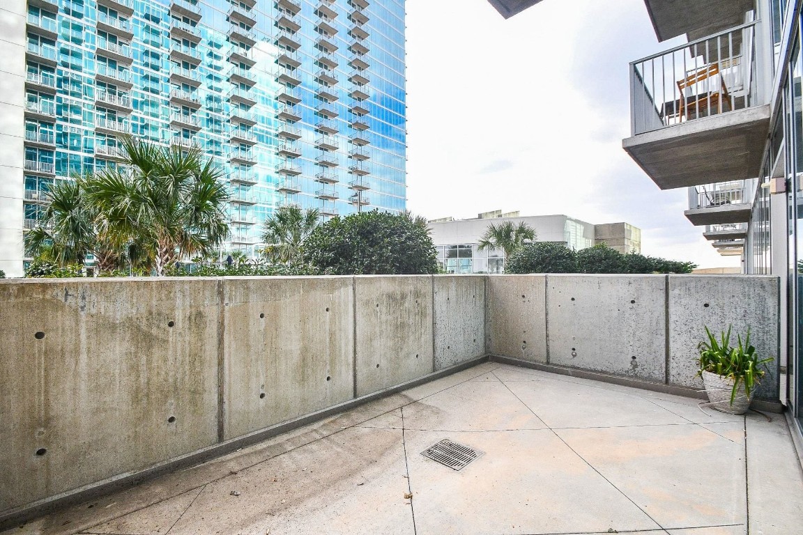 5925 Almeda Road, Unit 10704 Houston, TX 77004 - Photo 20 of 25