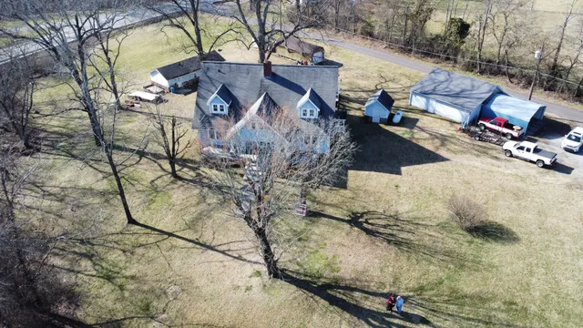 a view of roof with sitting area
