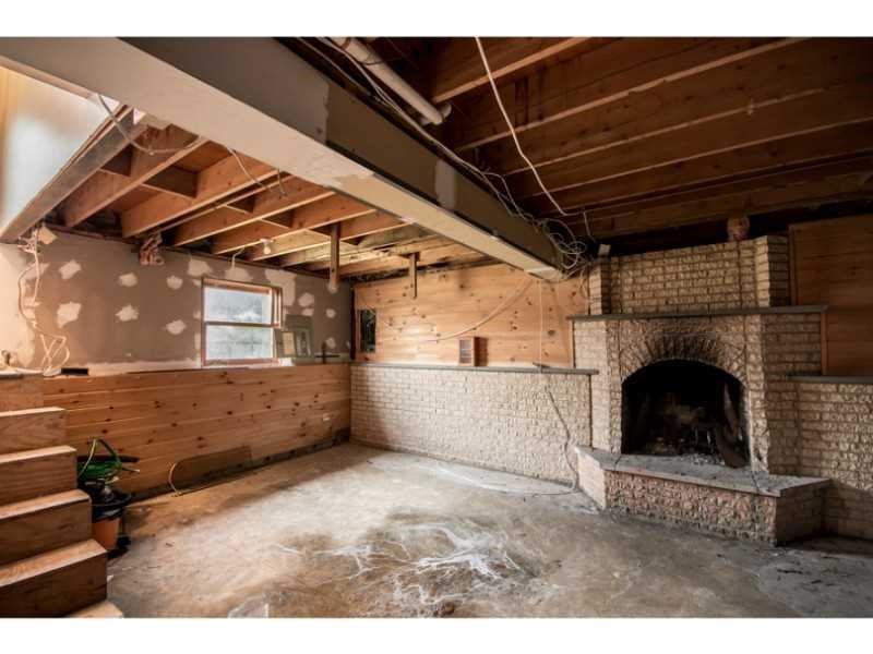 519 E Road Tiverton, RI 02878 - Photo 7 of 10