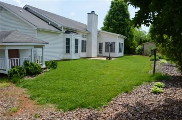 $1,950 | 7 Drakestone Court, Greensboro, NC 27455