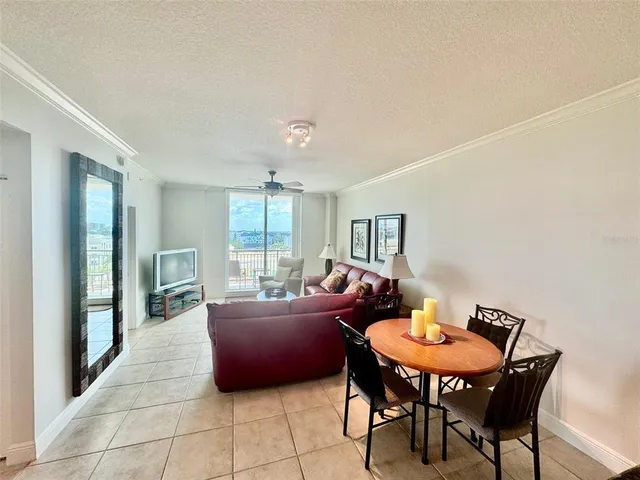 $4,500 | 800 North Tamiami Trail, Unit 708, Sarasota, FL 34236