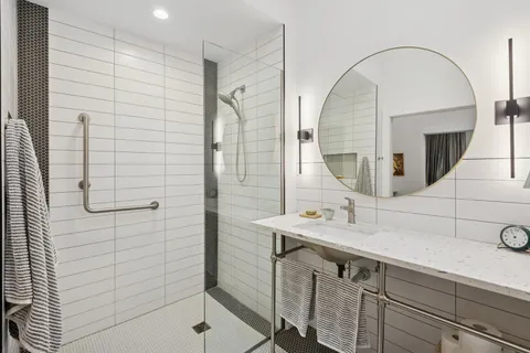 $969,000 | 3310 Hayes Street, Evanston, IL 60201