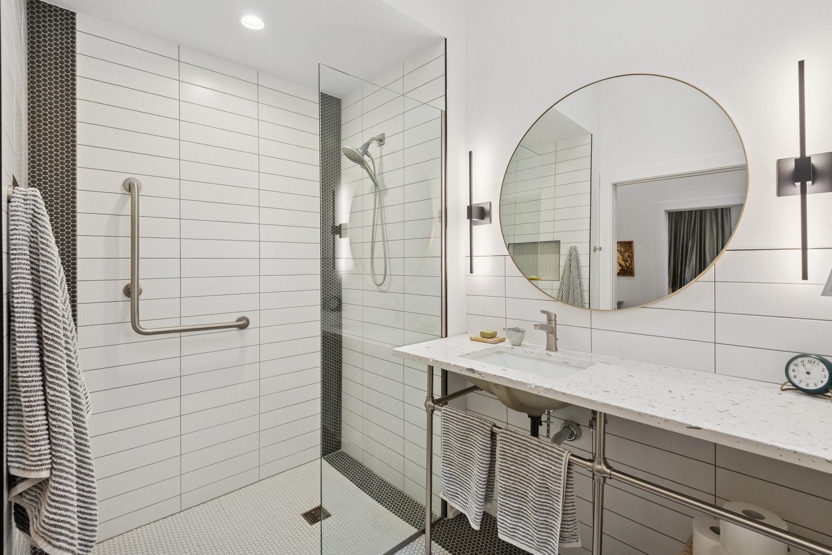 3310 Hayes Street Evanston, IL 60201 - Photo 15 of 32