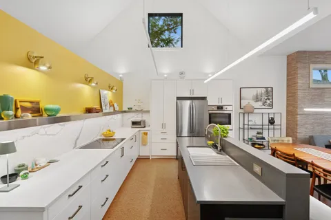 $969,000 | 3310 Hayes Street, Evanston, IL 60201