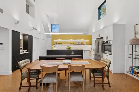 $969,000 | 3310 Hayes Street, Evanston, IL 60201