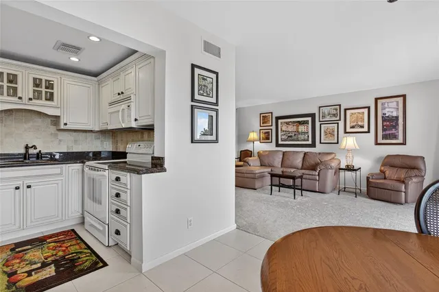 $285,000 | 1001 North Riverside Drive, Unit 305, Pompano Beach, FL 33062