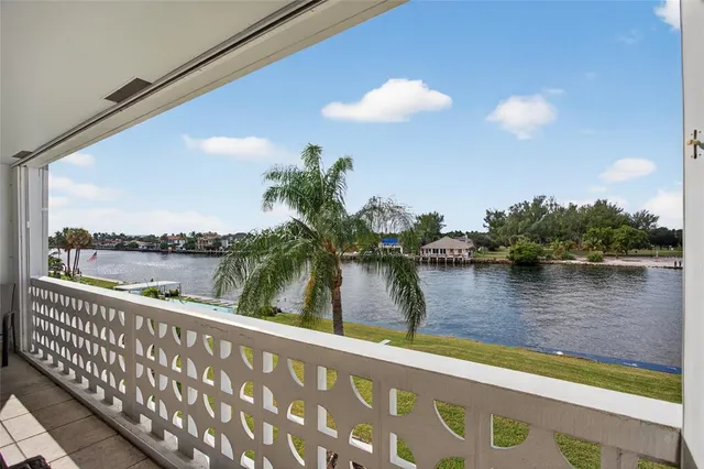 $285,000 | 1001 North Riverside Drive, Unit 305, Pompano Beach, FL 33062