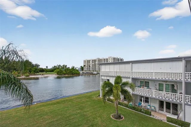 $285,000 | 1001 North Riverside Drive, Unit 305, Pompano Beach, FL 33062