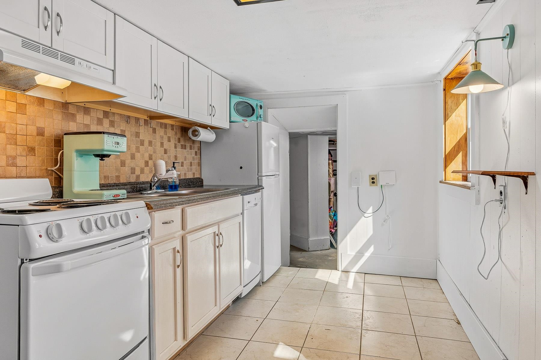 20 Epping Road, Unit D Exeter, NH 03833 - Photo 3 of 16 Gallery Image 3