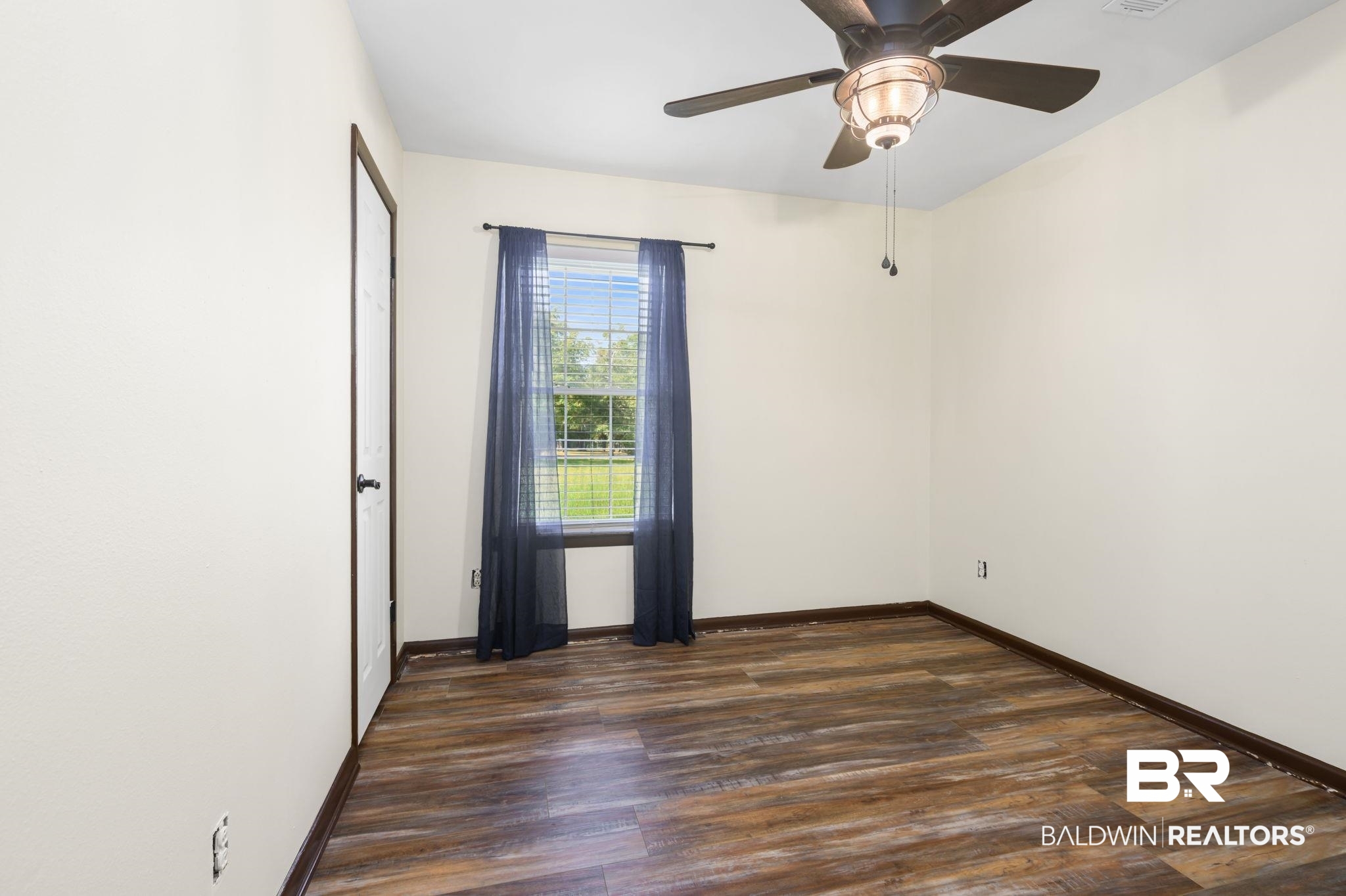 26710 Ernest Patterson Road Robertsdale, AL 36567 - Photo 17 of 37