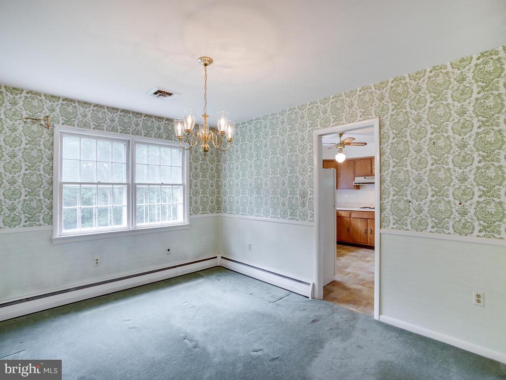 301 Plum Point Road Huntingtown, MD 20639 - Photo 7 of 17 Dining Room