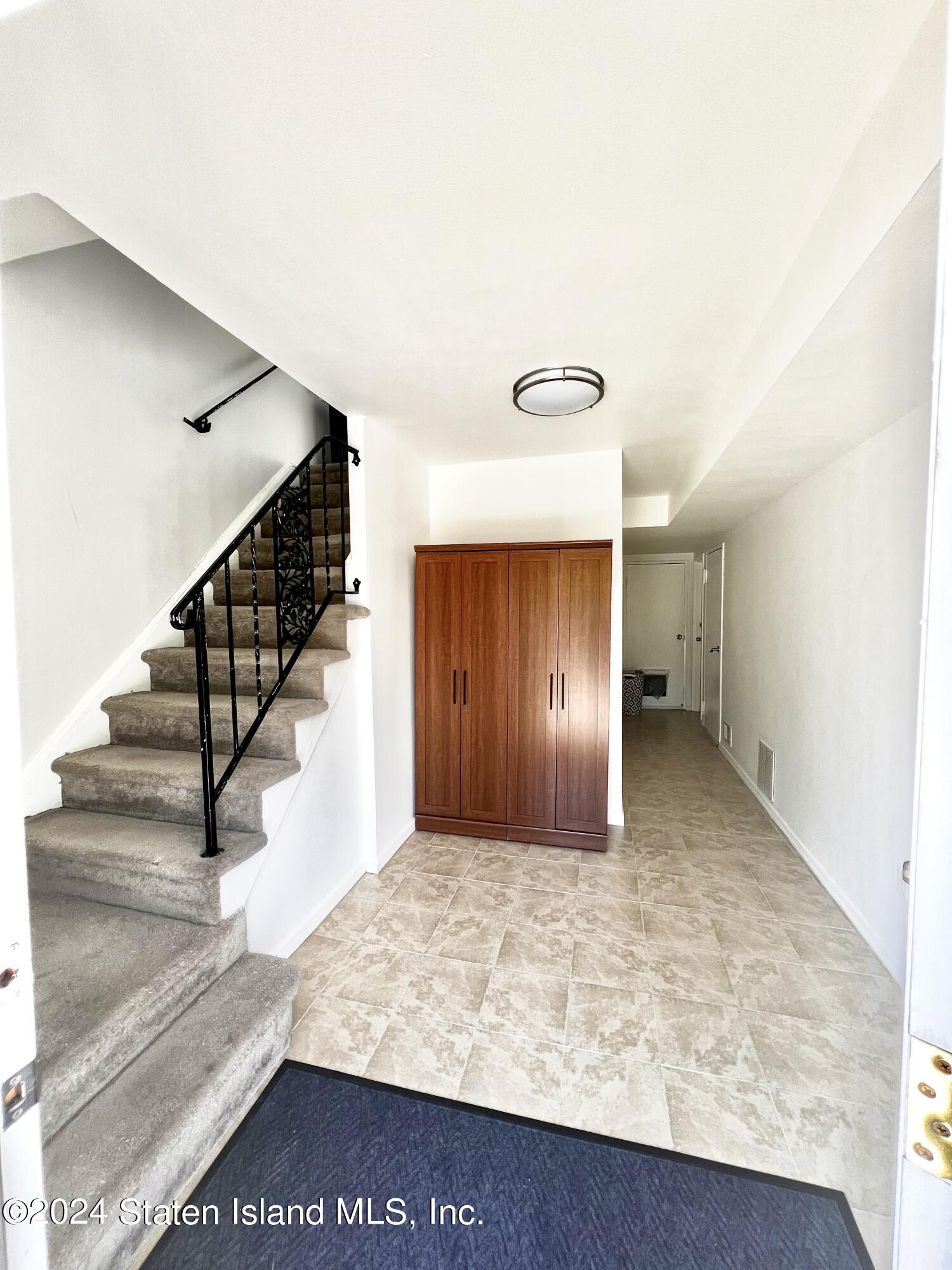 4 Futurity Place Staten Island, NY 10312 - Photo 3 of 26 a view of entryway