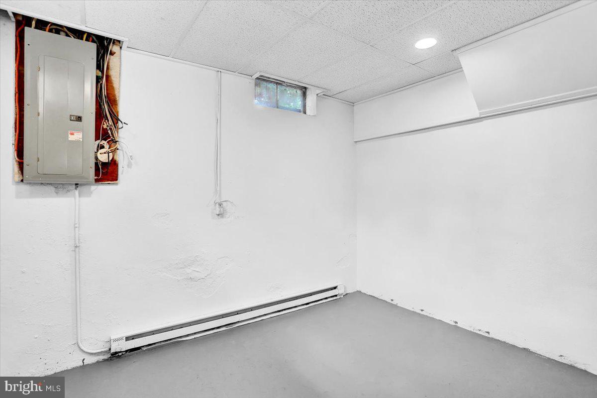 416 Green Lane Reading, PA 19601 - Photo 35 of 42 a view of an empty room