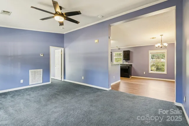 a view of empty room with window