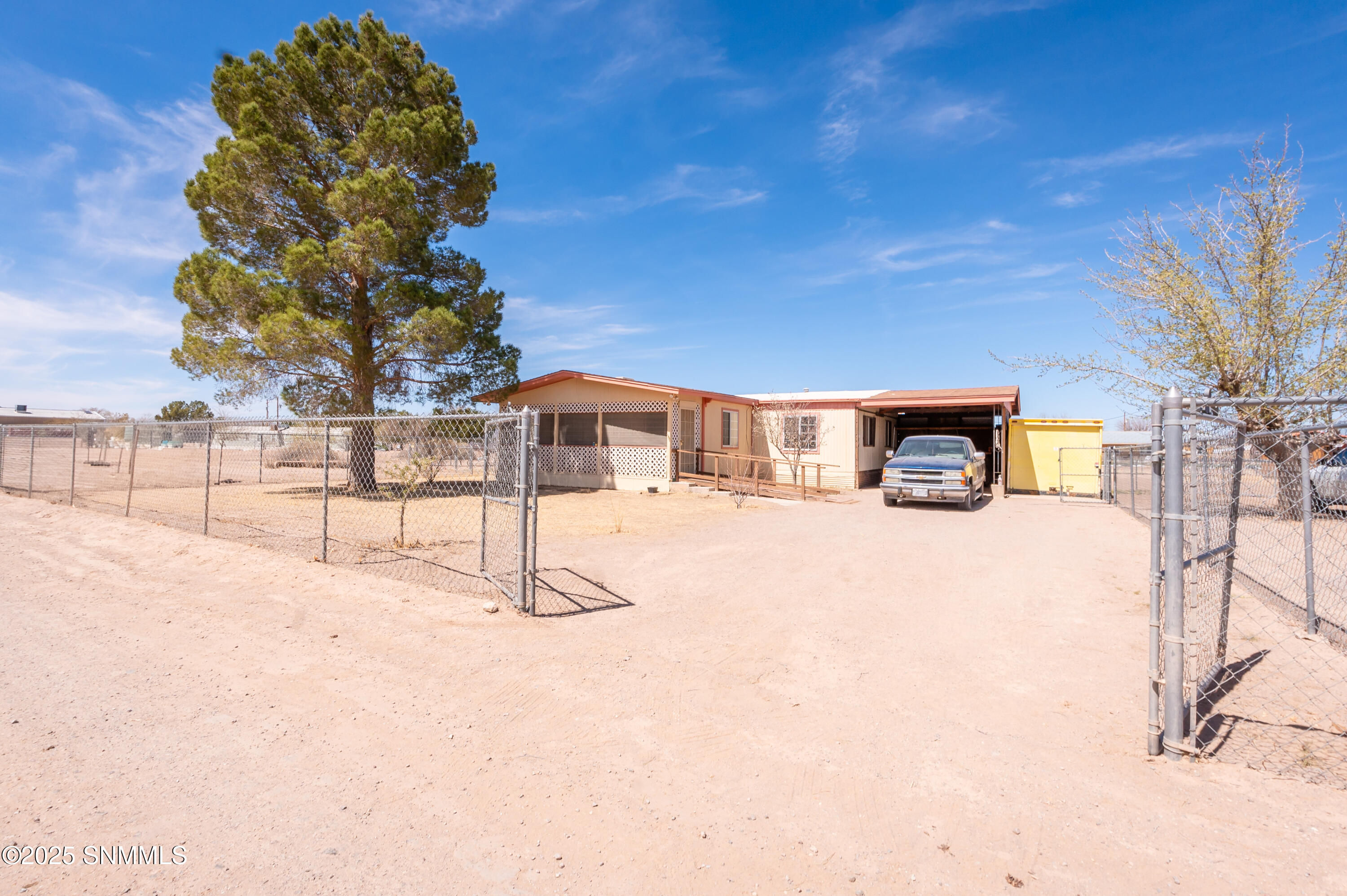 680 D D Banegas Road Las Cruces, NM 88007 - Photo 1 of 1 A7402800-HDR