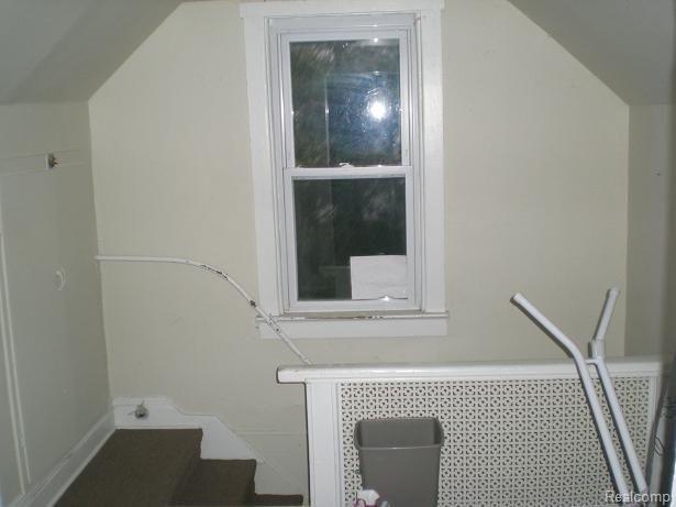 91 Muir Road Grosse Pointe, MI 48236 - Photo 15 of 22 Unit 2 Entry Room