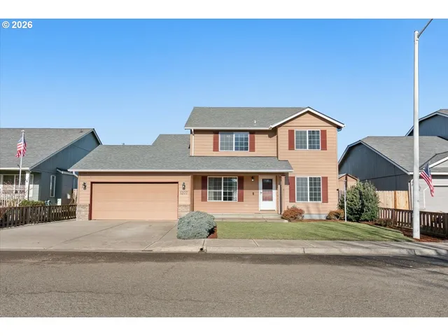 $525,000 | 1207 Mountain View Lane, Molalla, OR 97038