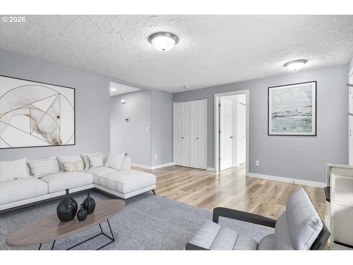 1207 Mountain View Lane Molalla, OR 97038 - Photo 3 of 41