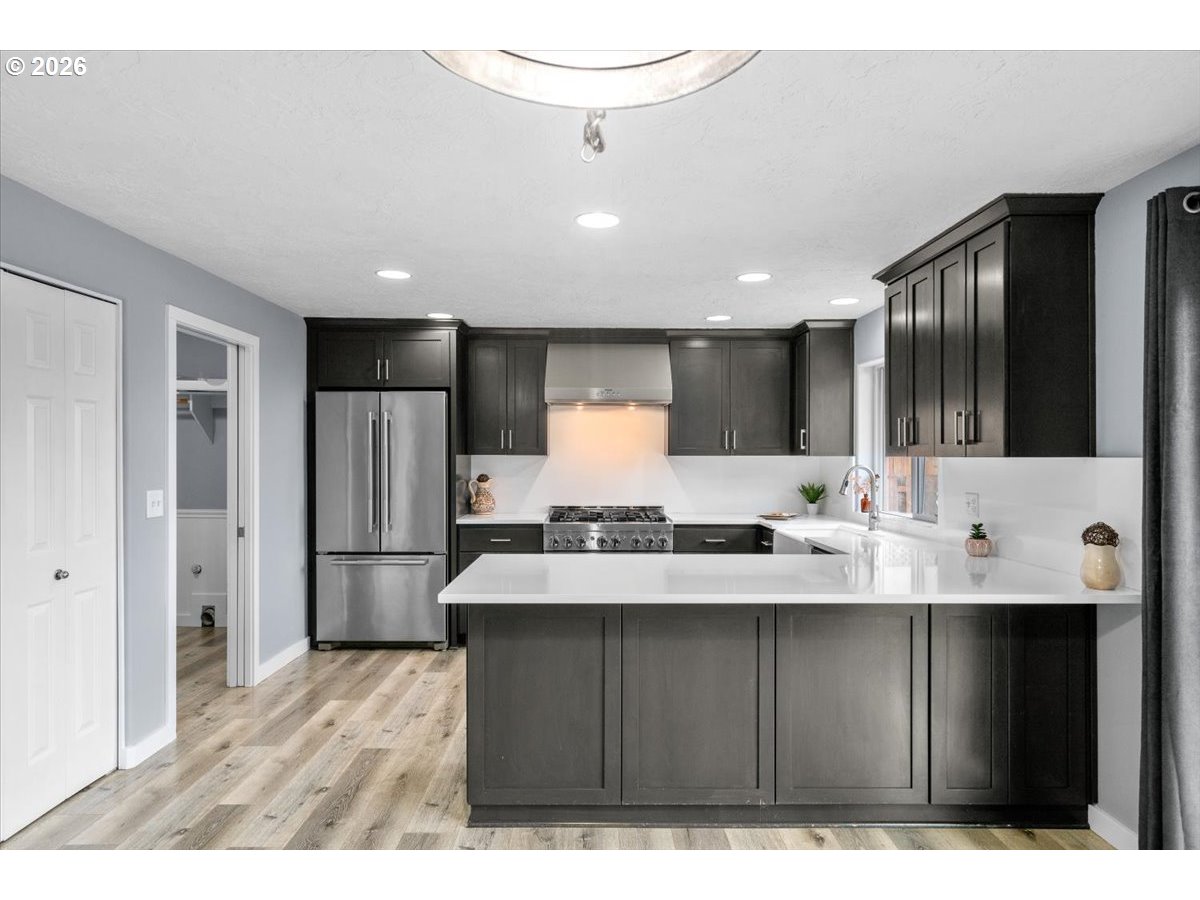 1207 Mountain View Lane Molalla, OR 97038 - Photo 8 of 41