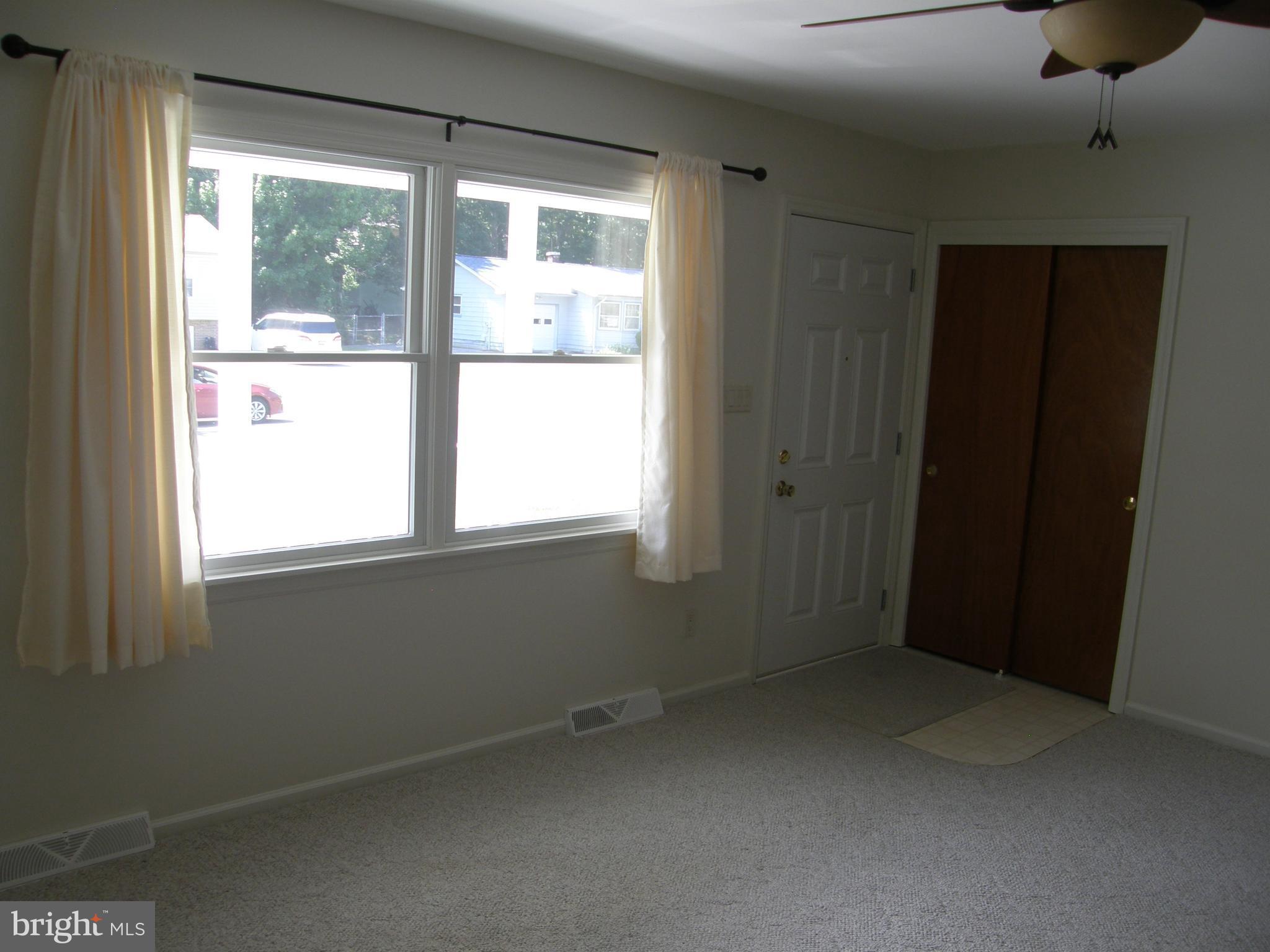 22042 Fox Ridge Road Lexington Park, MD 20653 - Photo 9 of 22 Living Room