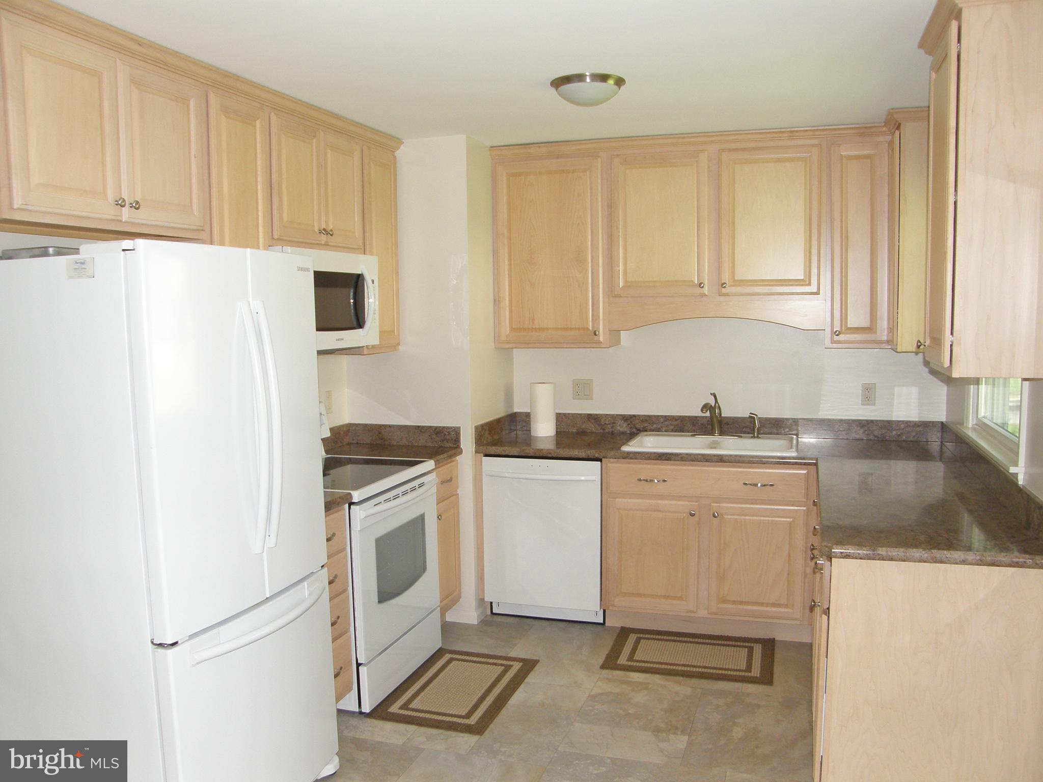 22042 Fox Ridge Road Lexington Park, MD 20653 - Photo 10 of 22 Kitchen