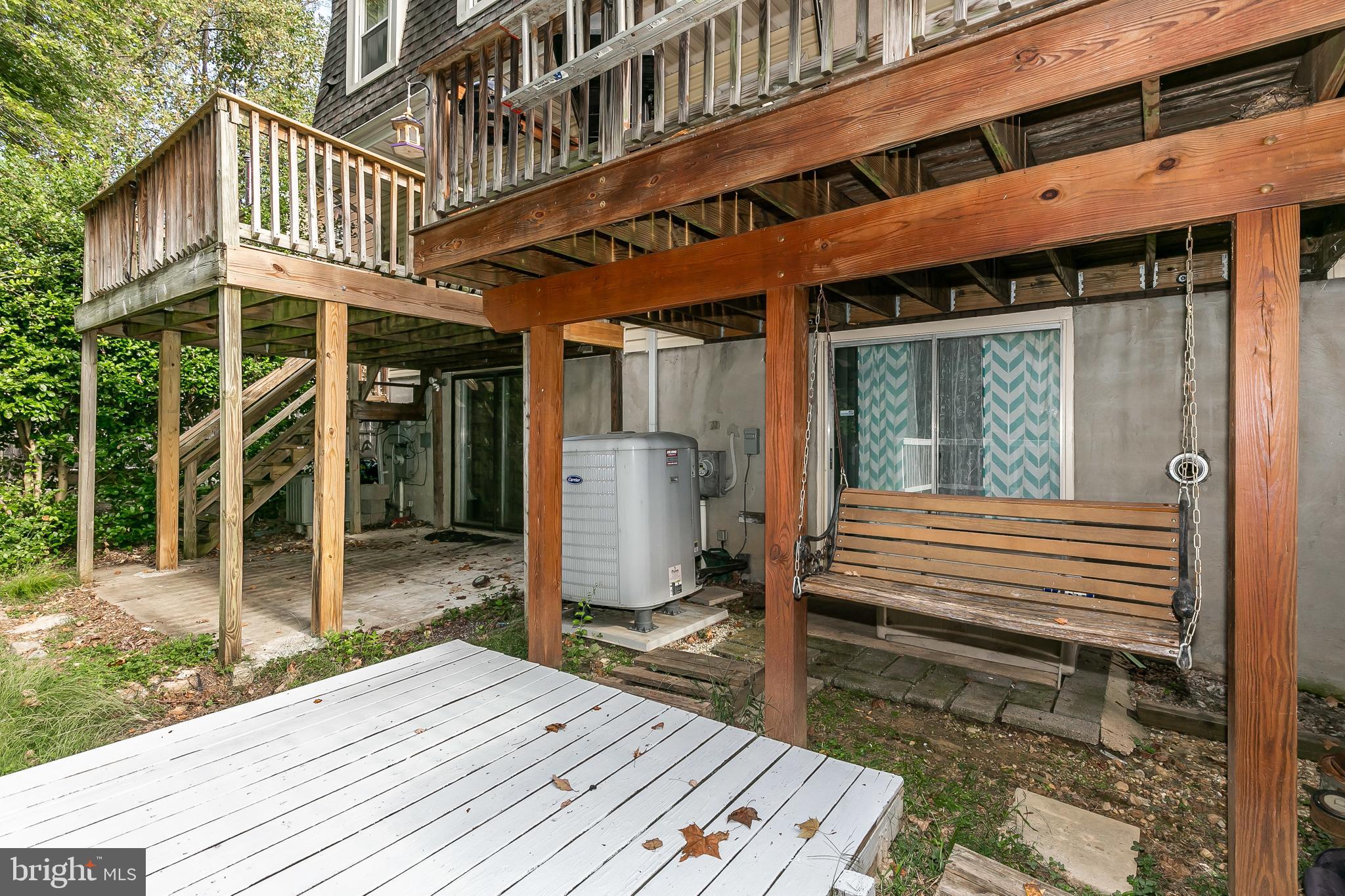 3409 Santee Road Baltimore, MD 21236 - Photo 17 of 28 Outdoor swing & deck area for dining!